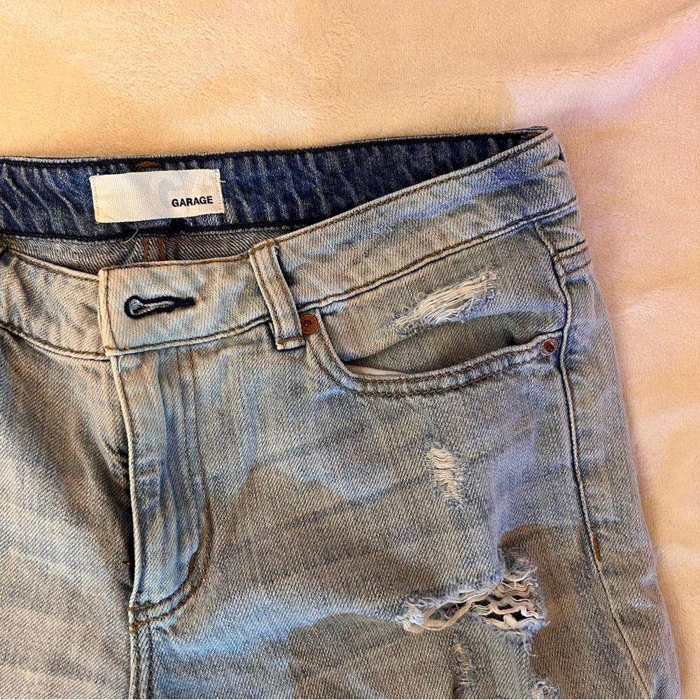 garage light wash “girlfriend” denim short